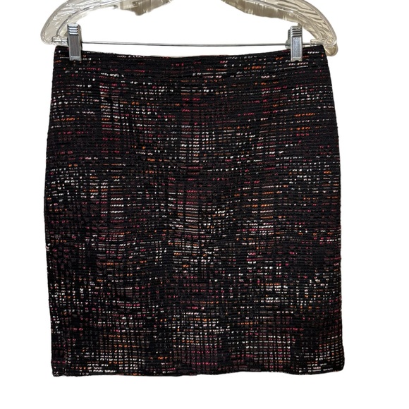 EUC Ann Taylor Loft Size 6 Textured Lined Skirt - Picture 2 of 6